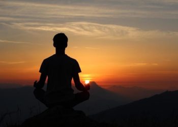 Restful Nights: Harnessing the Power of Mindfulness for Deep Sleep